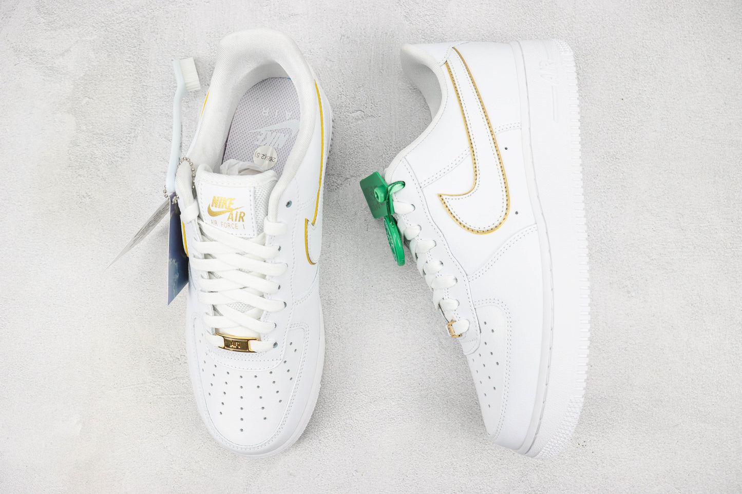 Nike Air Force 1 Low Metallic Gold