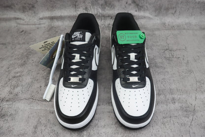 Nike Air Force 1 Low Panda