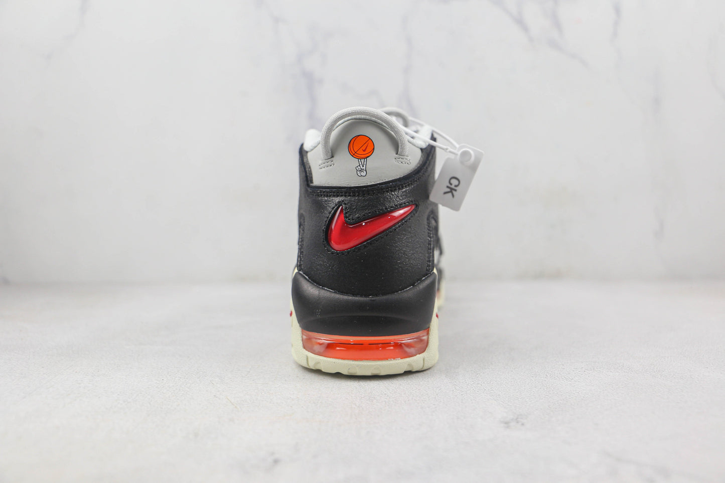 Nike Air More Uptempo Hoops