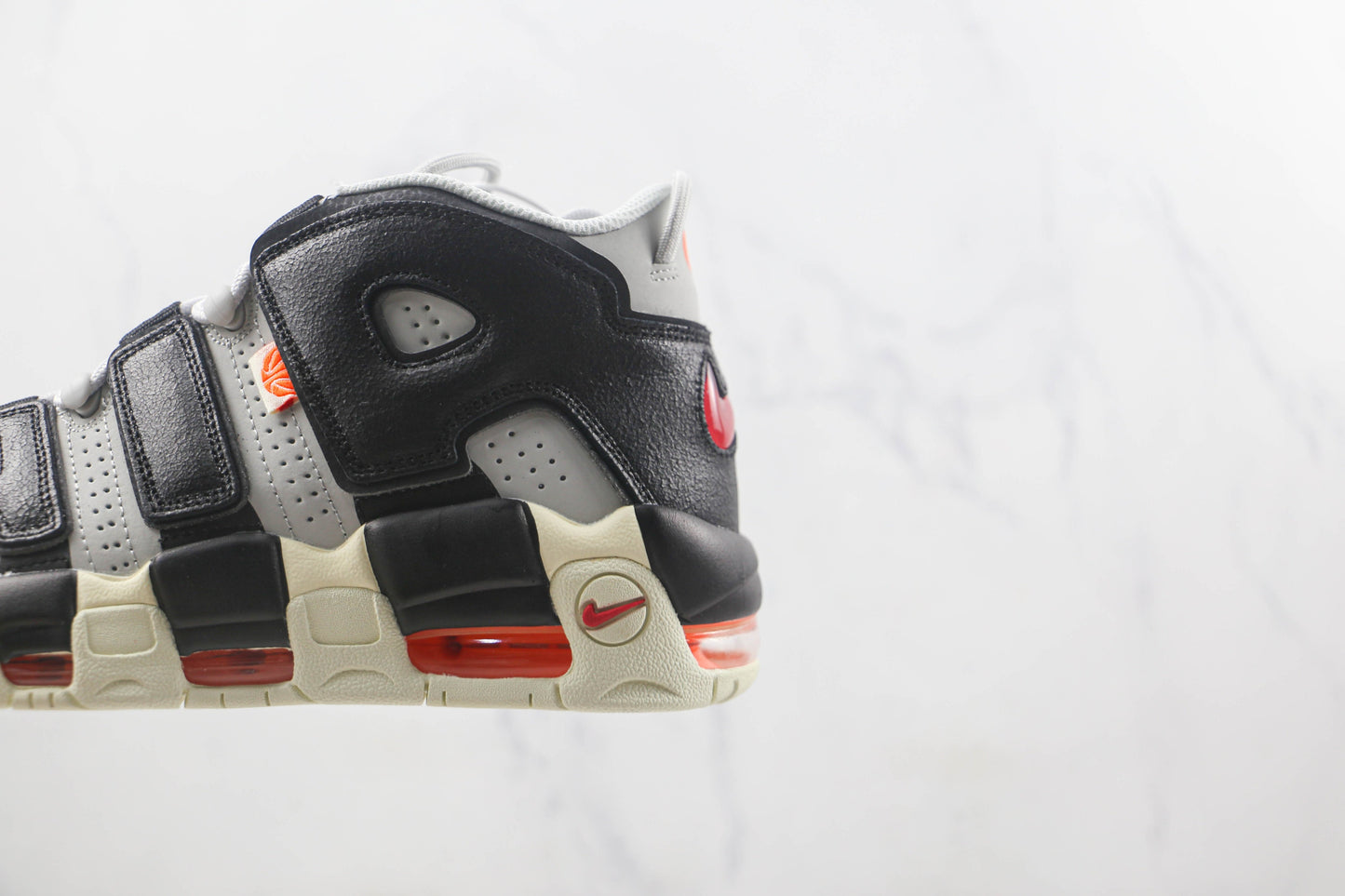 Nike Air More Uptempo Hoops