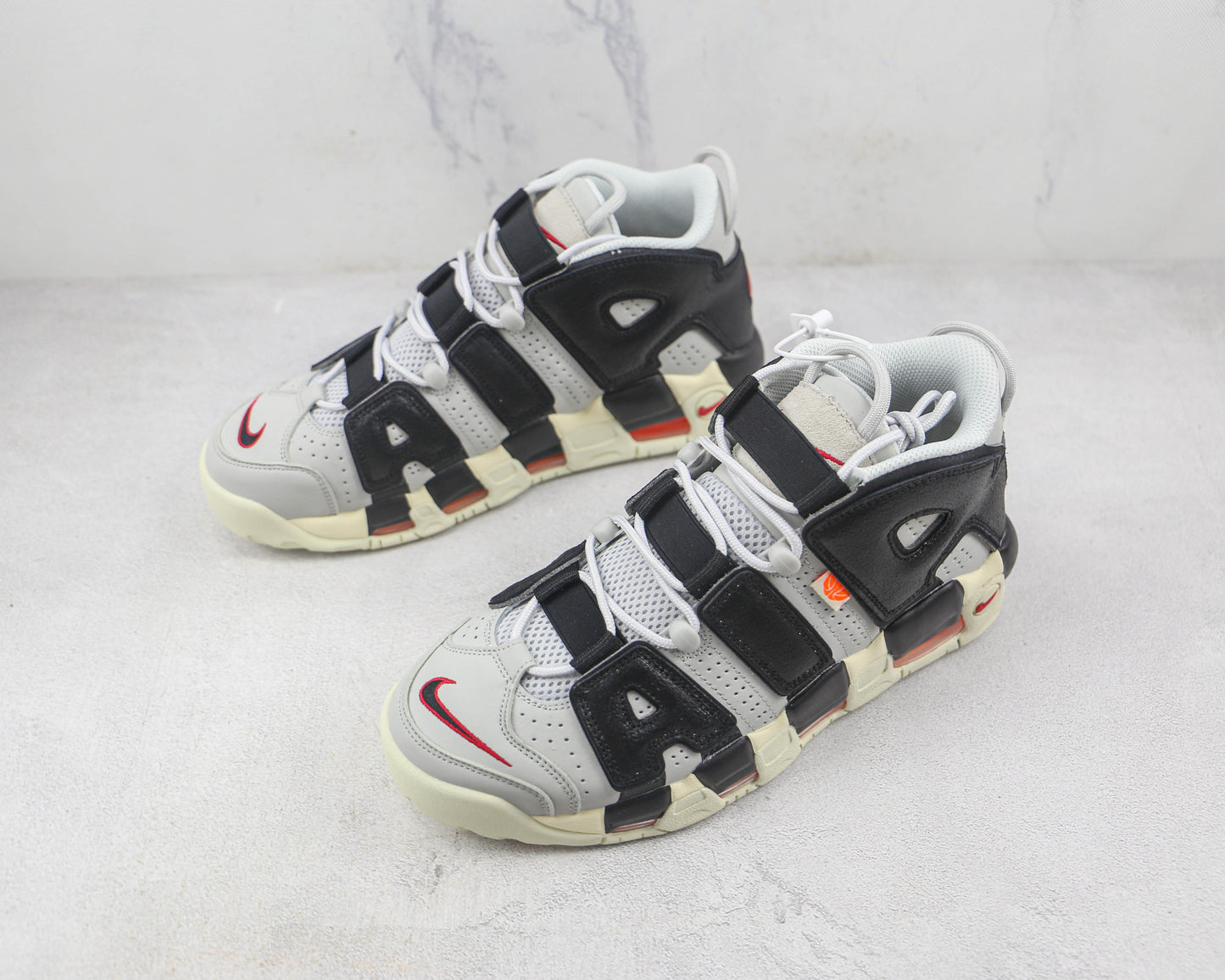Nike Air More Uptempo Hoops