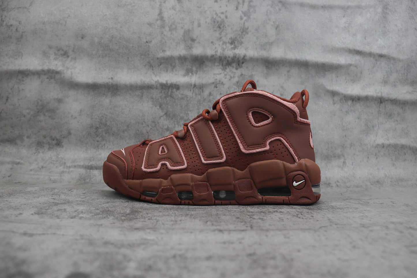 Nike Air More Uptempo Valentine's Day