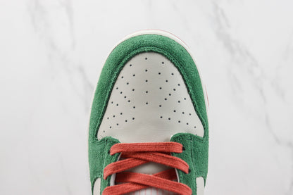 Nike Dunk Low All Petals United