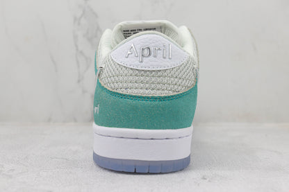 Nike Dunk Low April Skateboards
