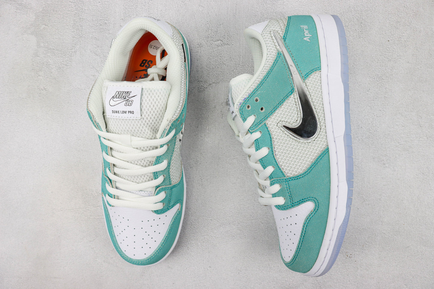 Nike Dunk Low April Skateboards