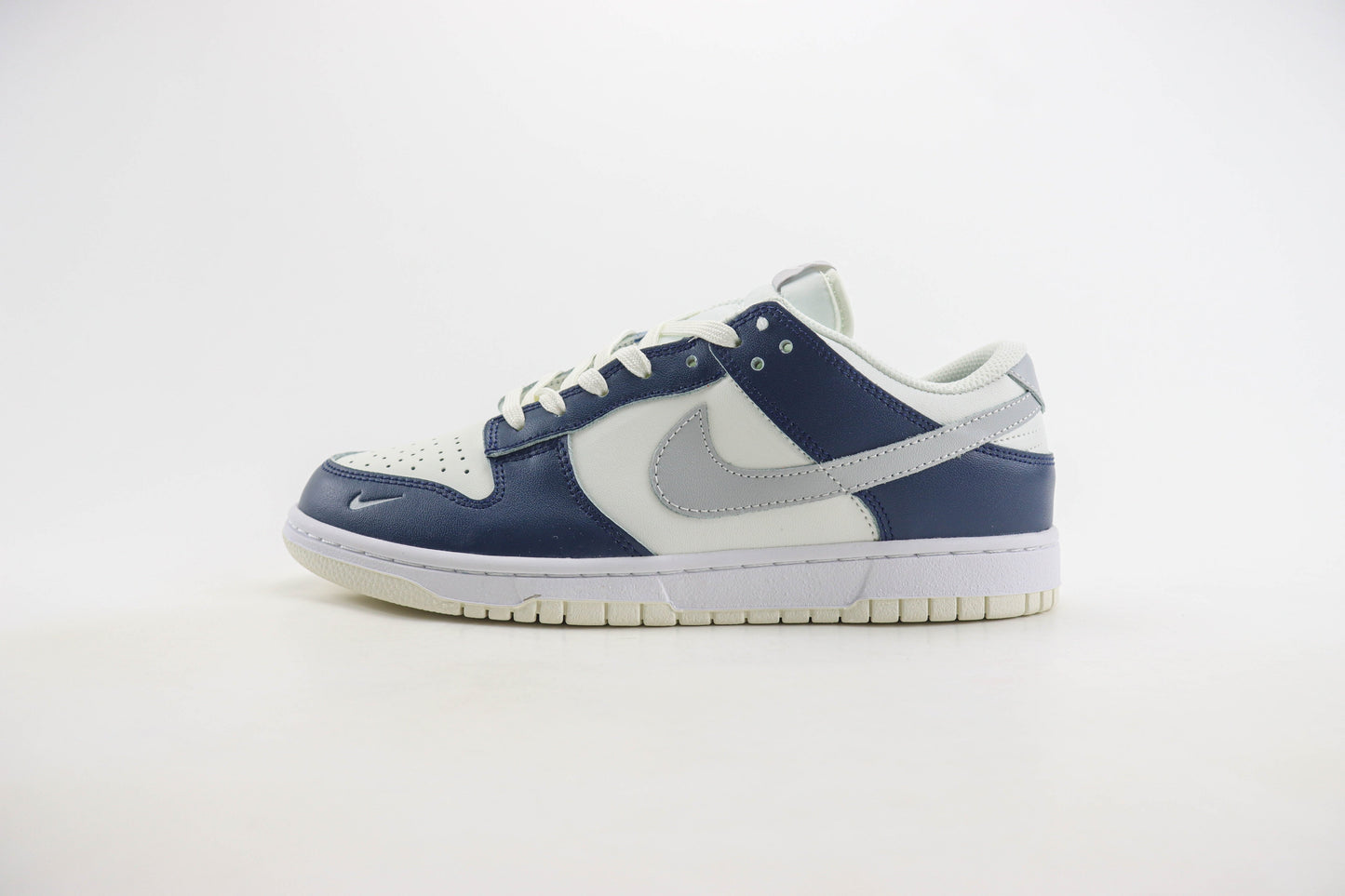 Nike Dunk Low Armory Navy
