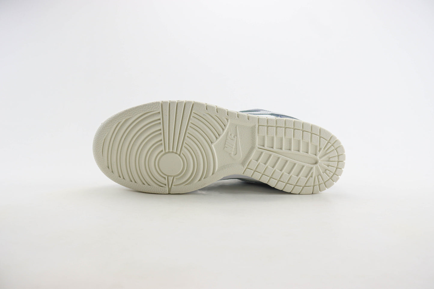 Nike Dunk Low Armory Navy