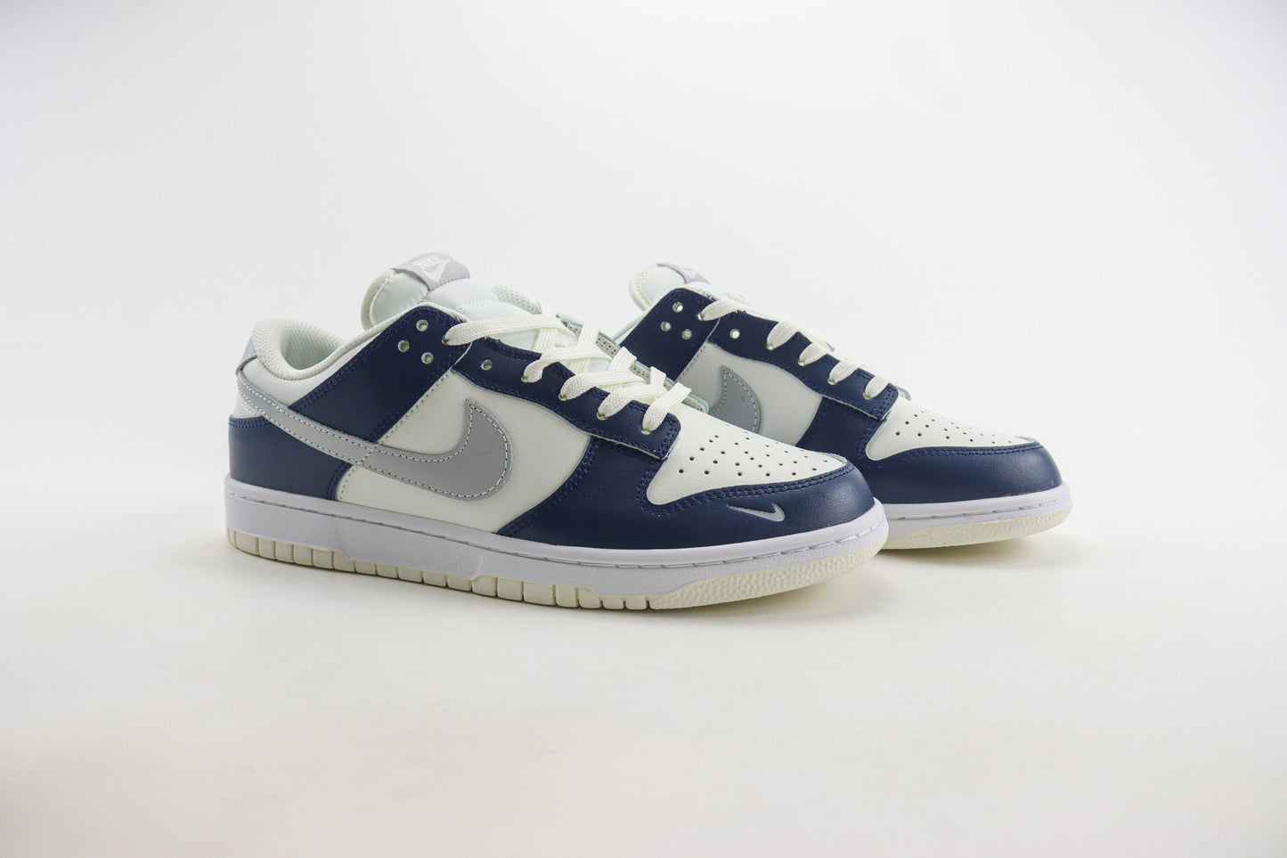 Nike Dunk Low Armory Navy