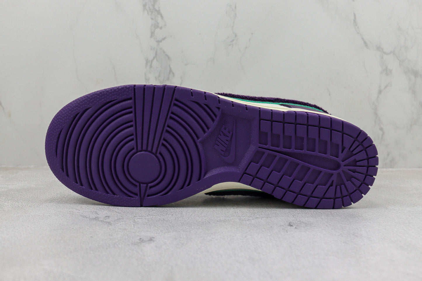 Nike Dunk Low Chenille Swoosh/Grand Purple