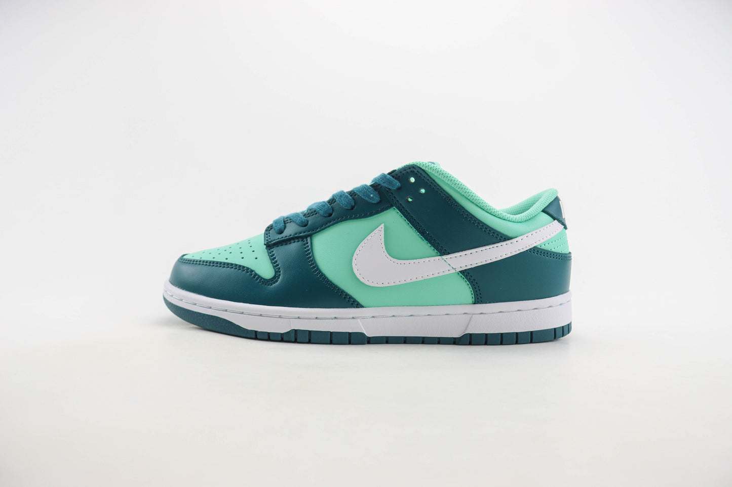 Nike Dunk Low Geode Teal