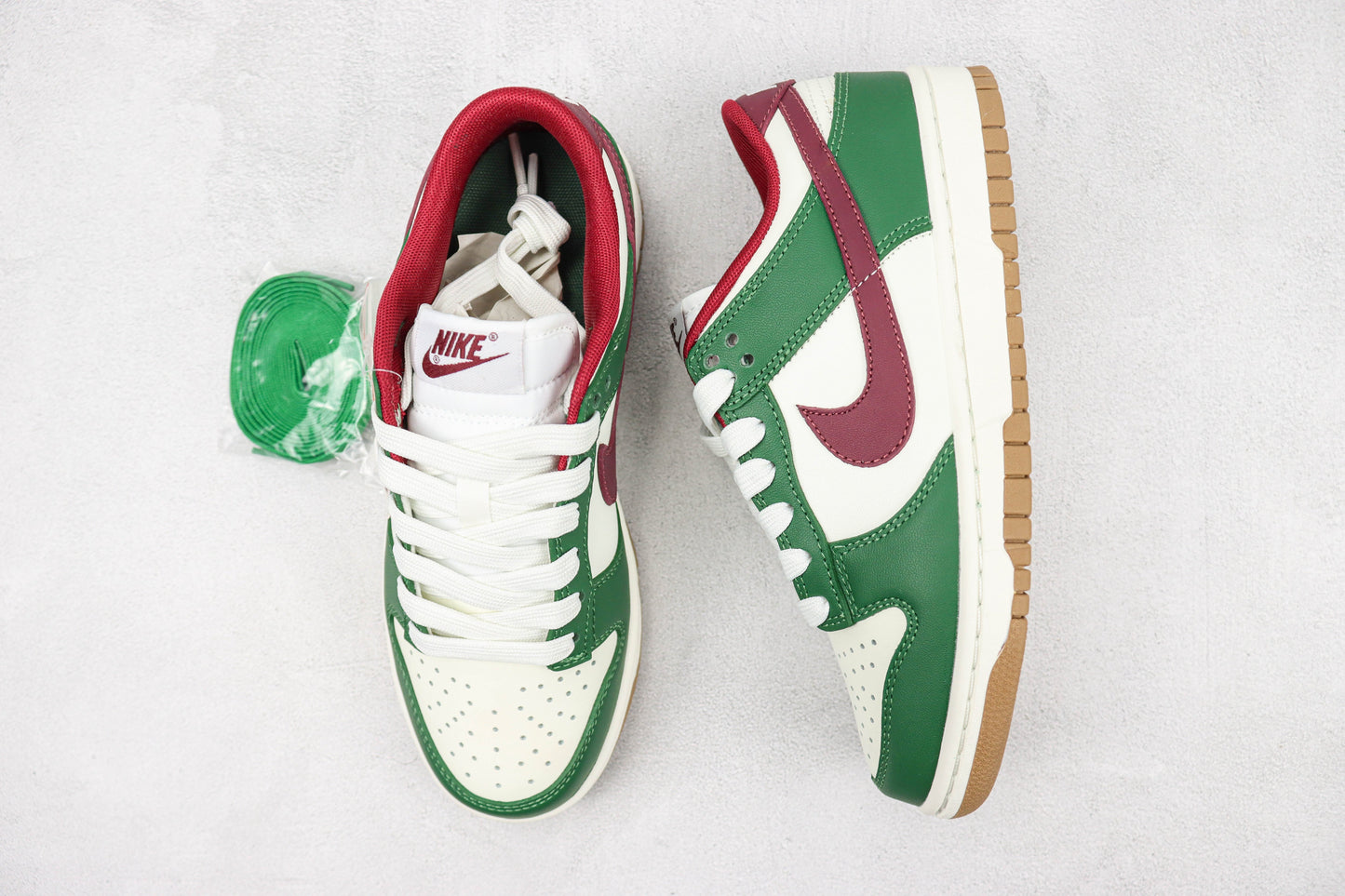 Nike Dunk Low Gorge Green