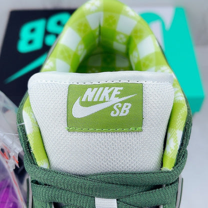Nike Dunk Low Green Lobster