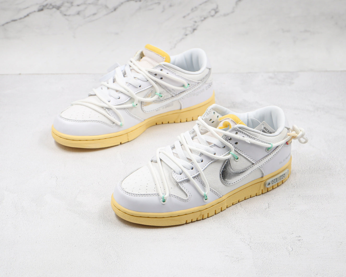 Nike Dunk Low Off White 01:50