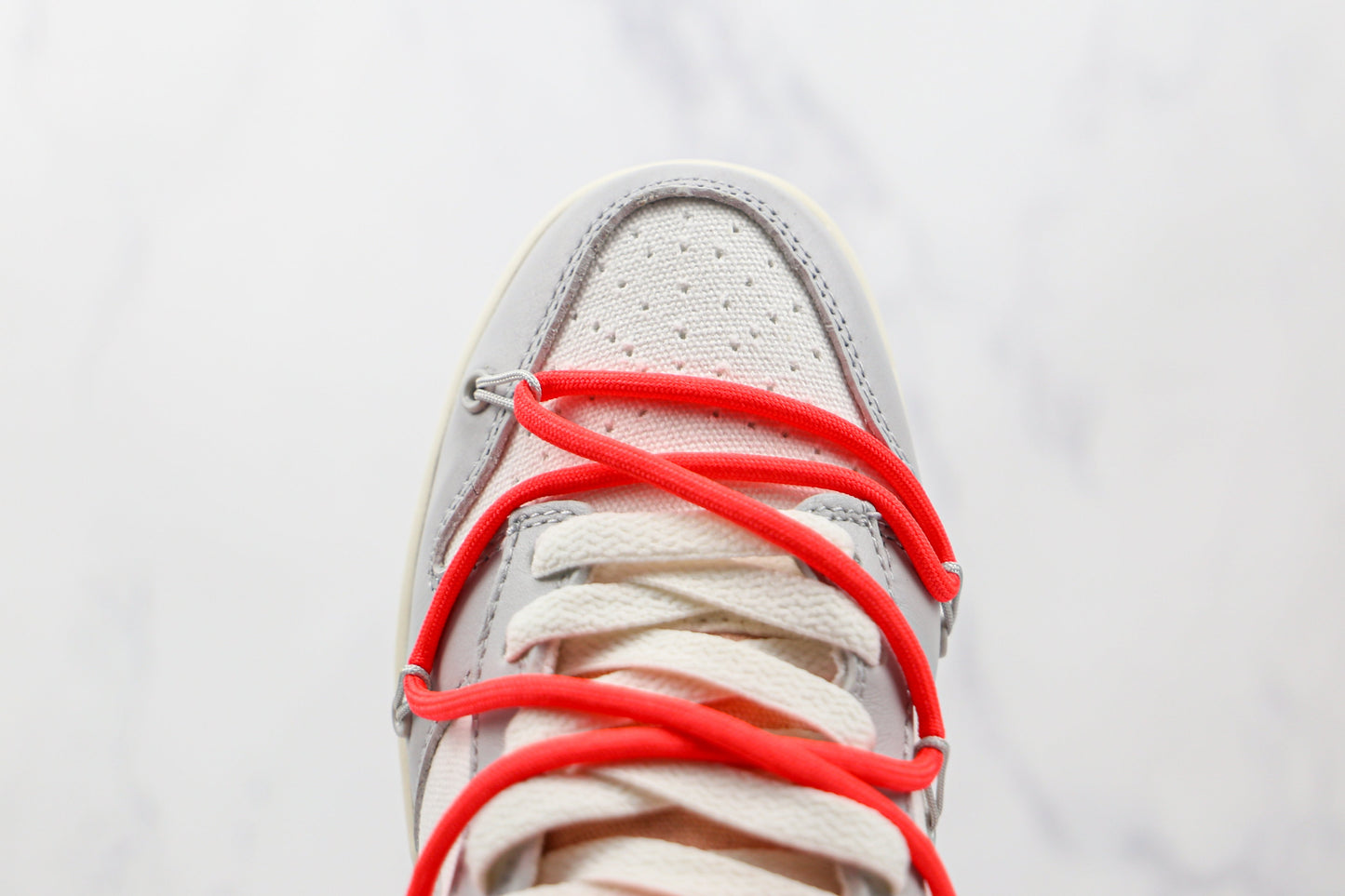 Nike Dunk Low Off White 06:50