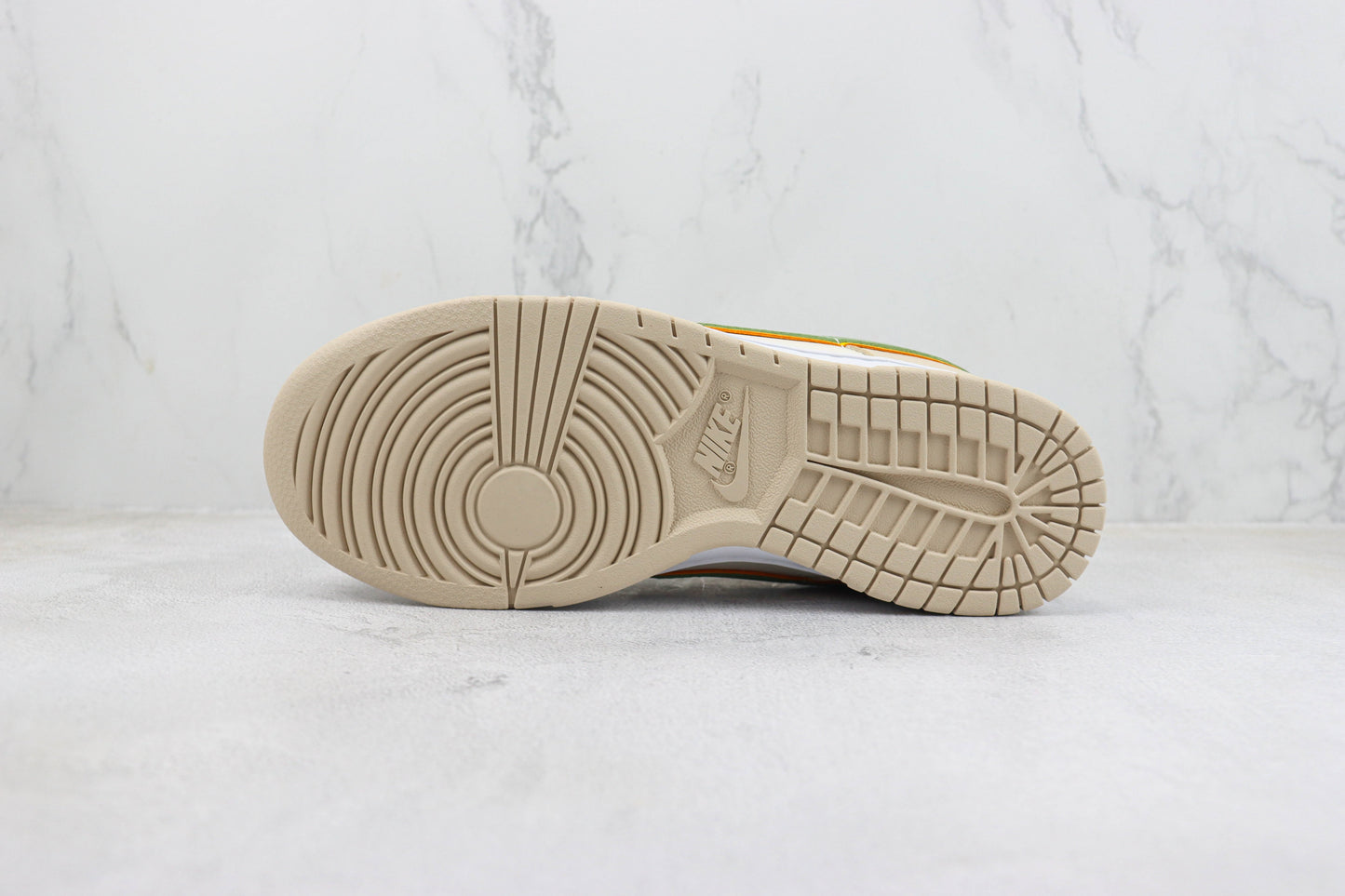 Nike Dunk Low Pale Ivory/Oil Green