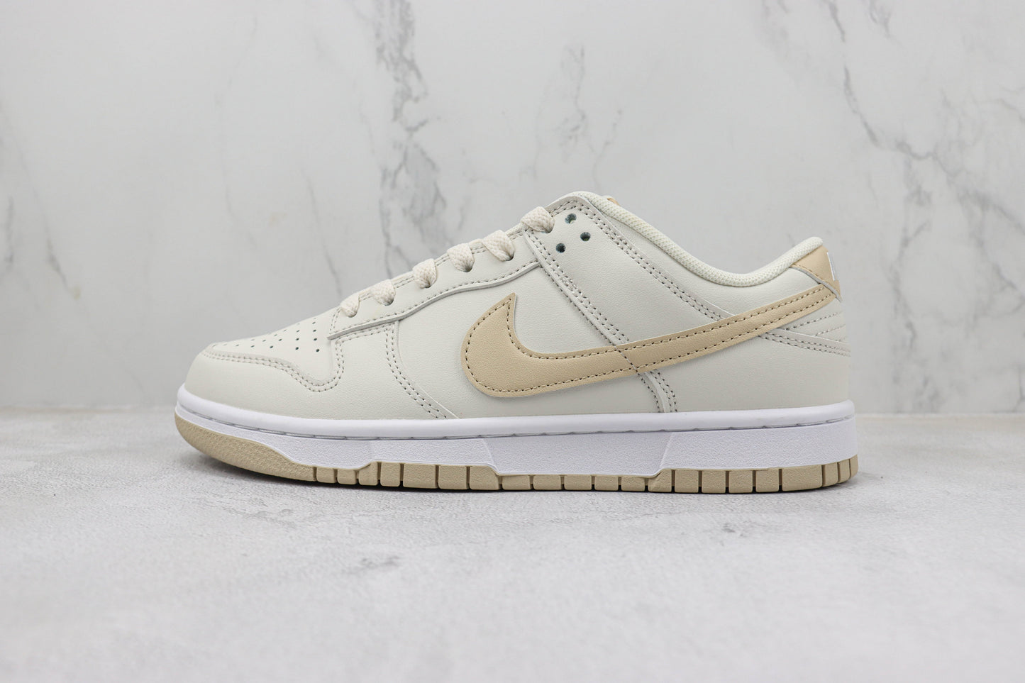 Nike Dunk Low Phantom Sanddrift