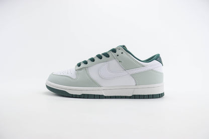Nike Dunk Low Photon Dust Vintage Green