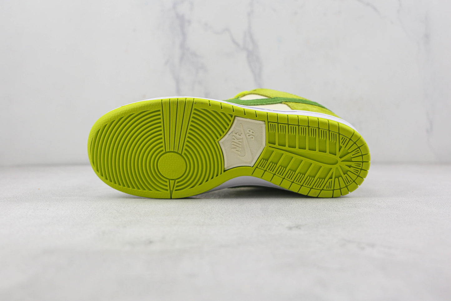 Nike Dunk Low Pro Sour Apple
