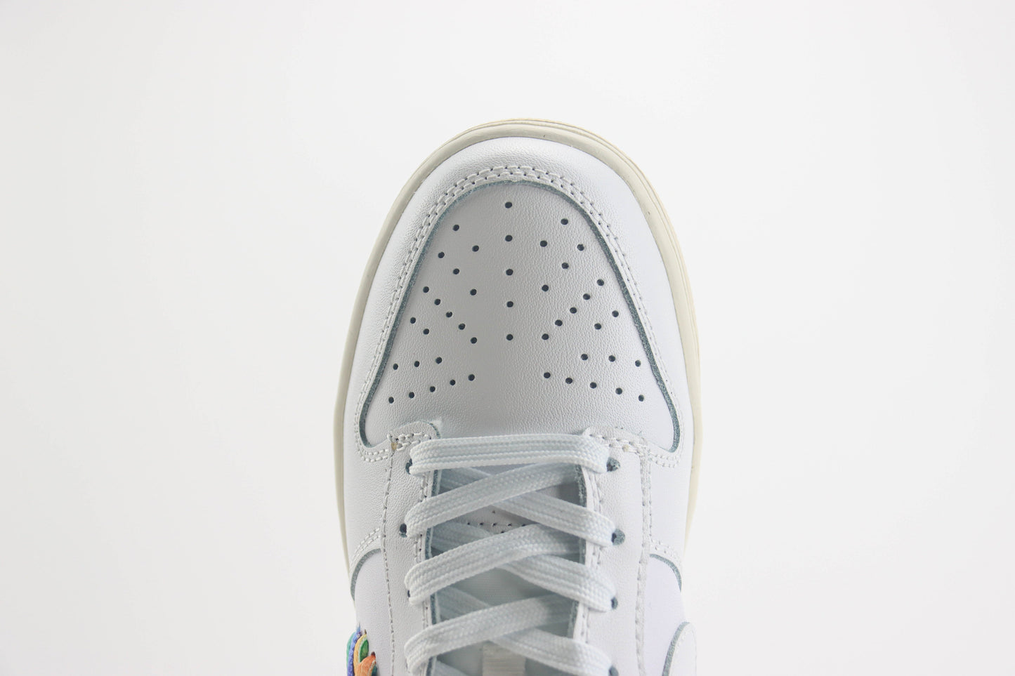 Nike Dunk Low Rainbow Swoosh
