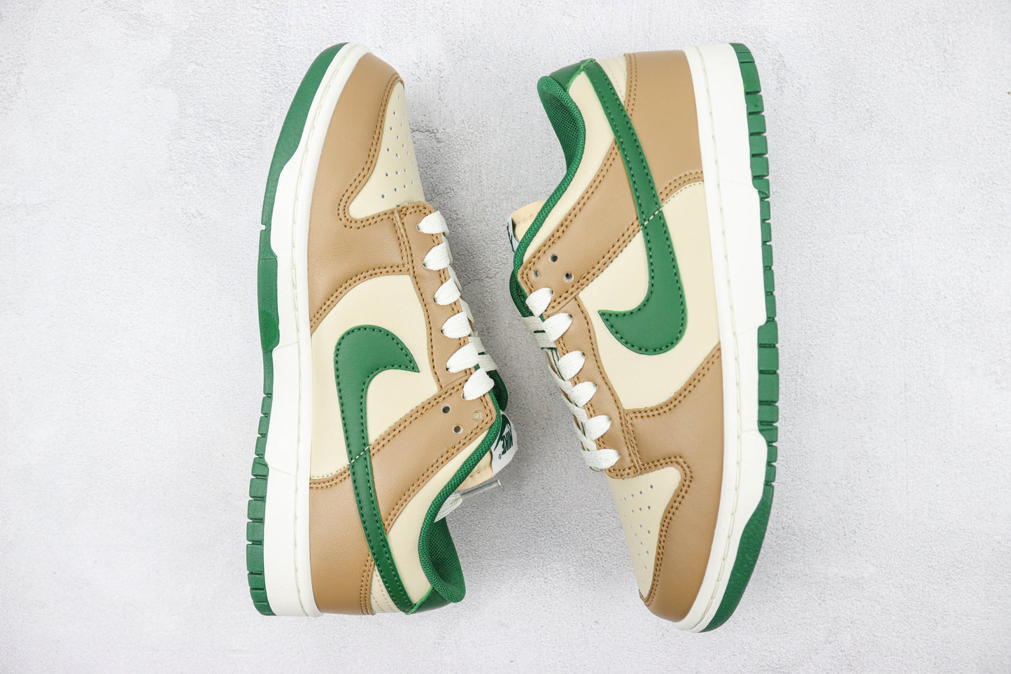 Nike Dunk Low Rattan/Gorge Green