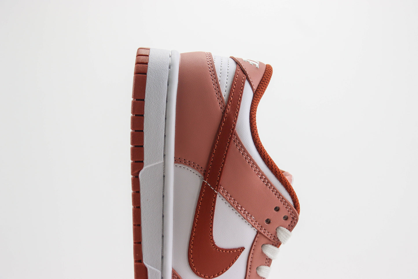 Nike Dunk Low Red Stardust