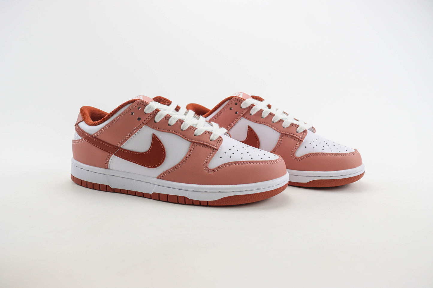 Nike Dunk Low Red Stardust