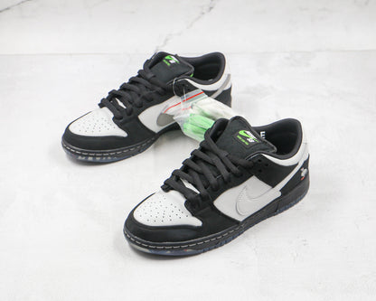 Nike Dunk Low Staple Panda Pigeon