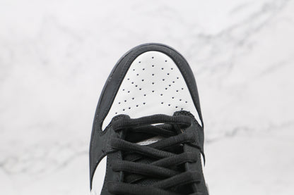 Nike Dunk Low Staple Panda Pigeon