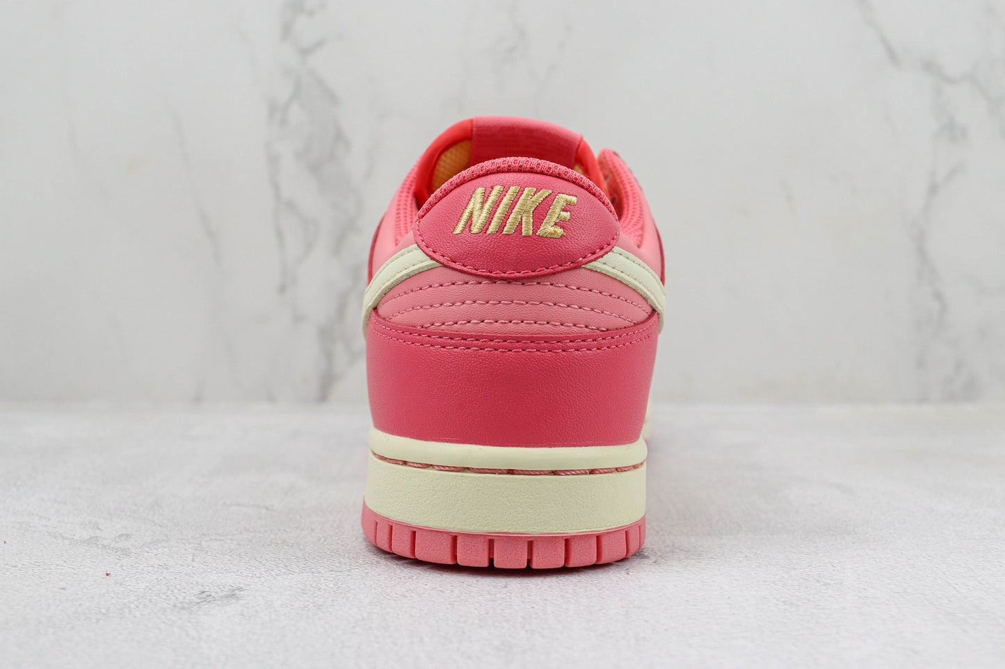 Nike Dunk Low Strawberry Peach Cream