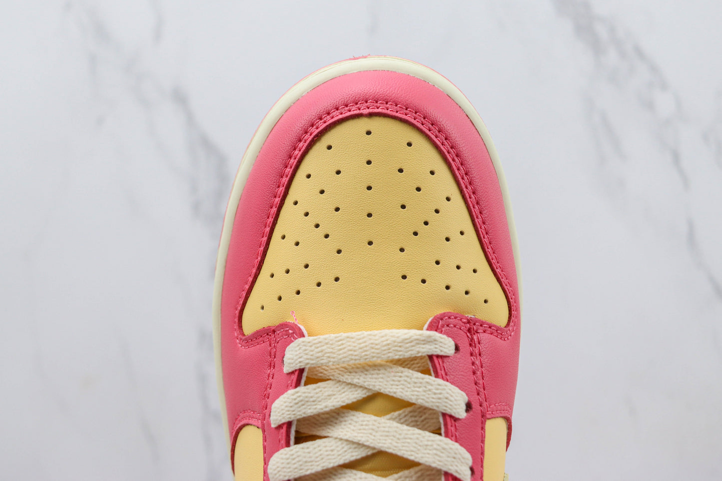 Nike Dunk Low Strawberry Peach Cream
