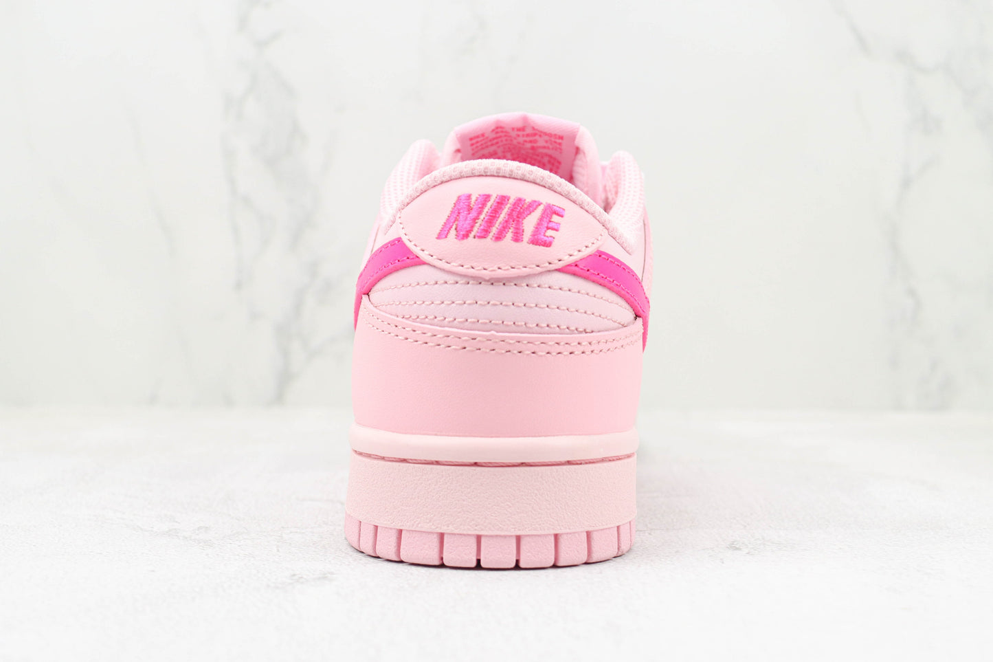 Nike Dunk Low Triple Pink
