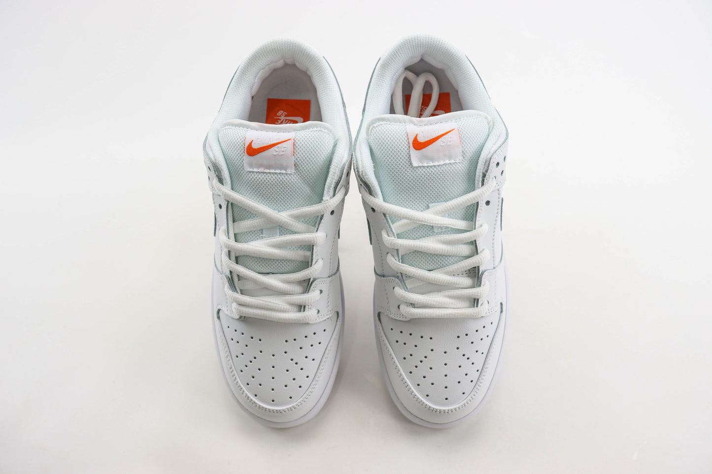 Nike Dunk Low Triple White