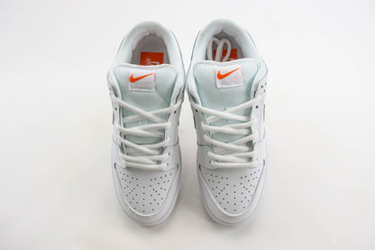 Nike Dunk Low Triple White