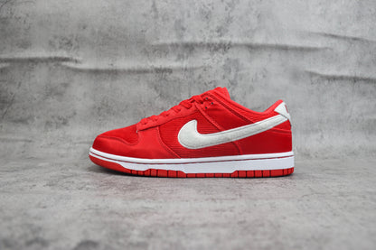 Nike Dunk Low Valentine's Day Red