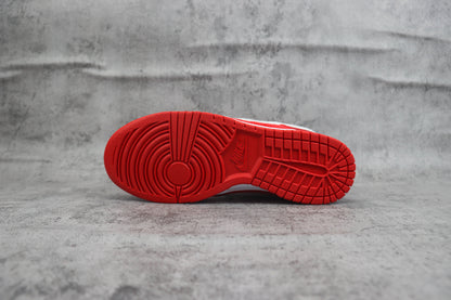 Nike Dunk Low Valentine's Day Red