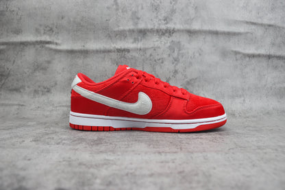 Nike Dunk Low Valentine's Day Red