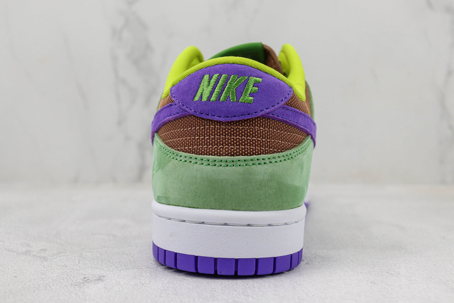 Nike Dunk Low Veener