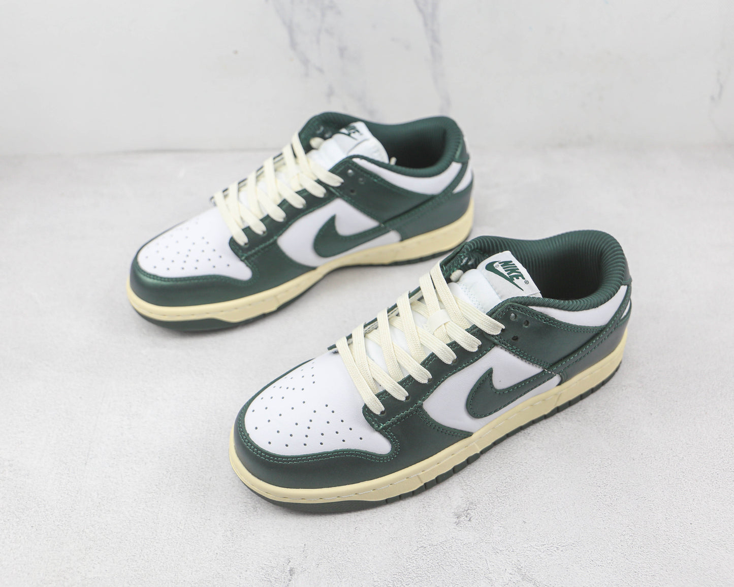 Nike Dunk Low Vintage Green