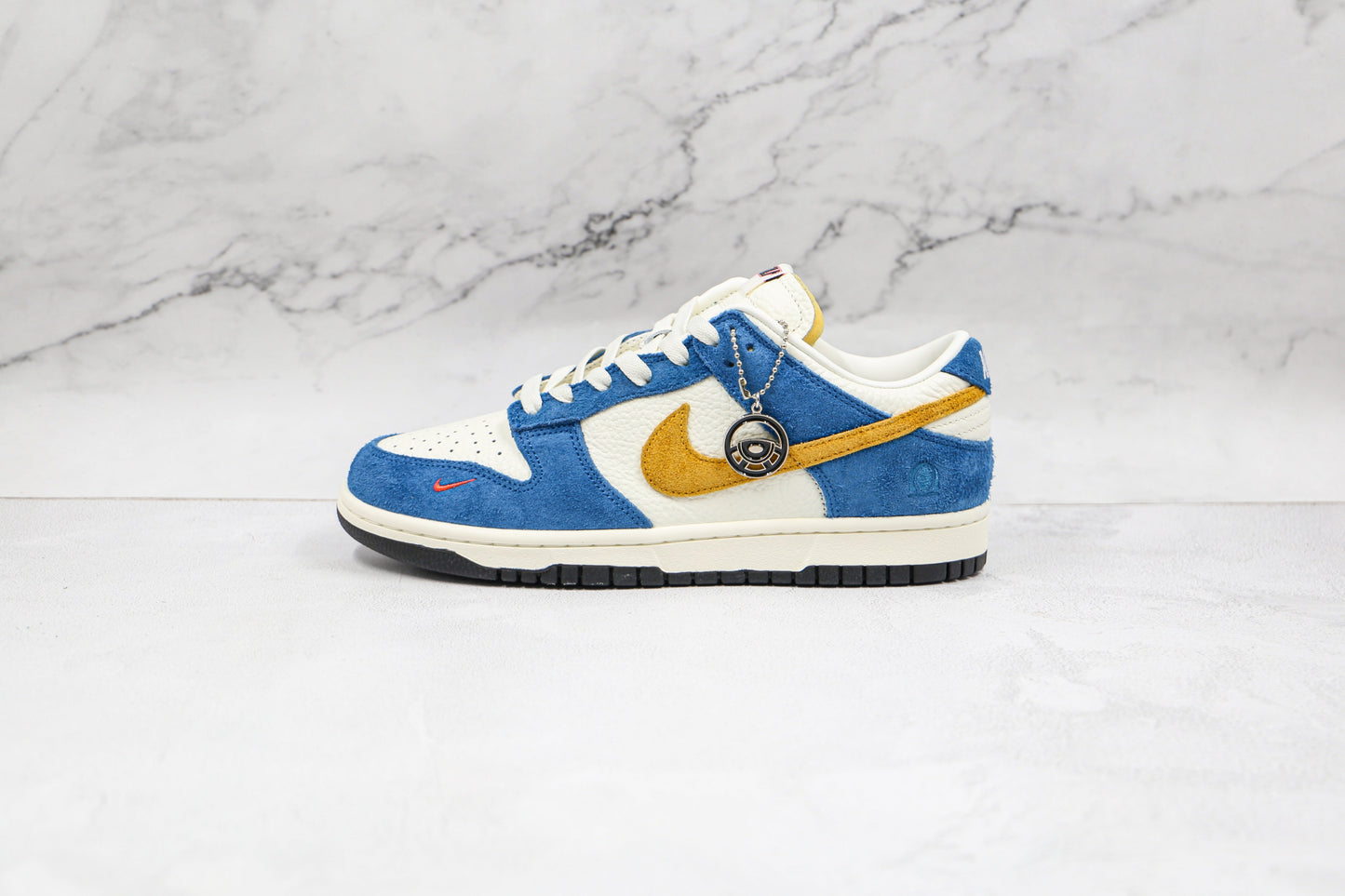 Nike Dunk Low x Kasina 80's Bus