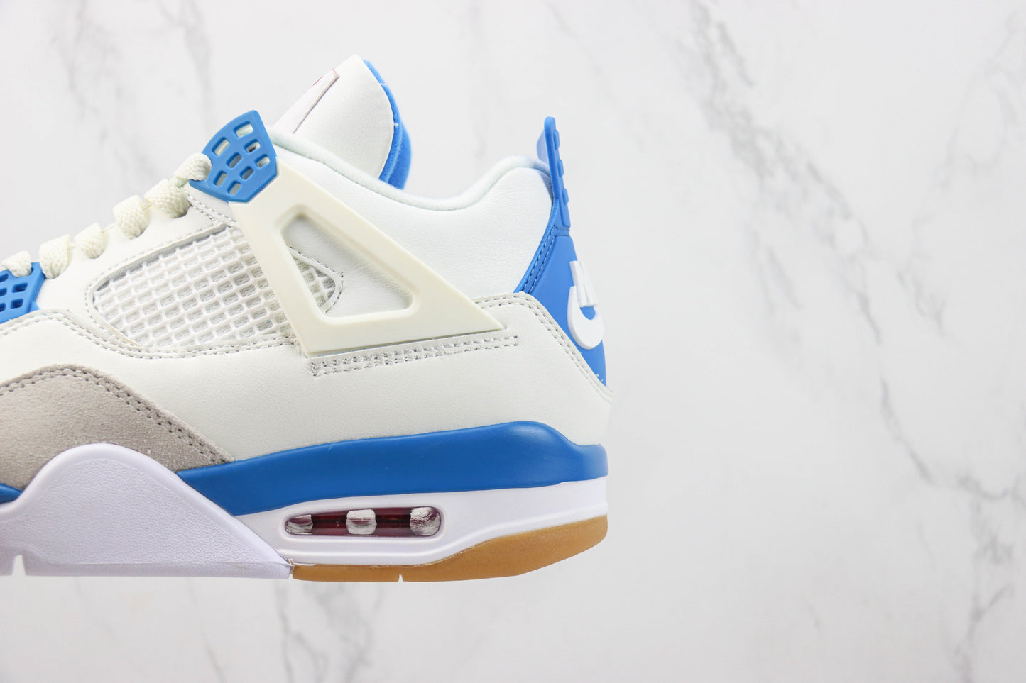 Nike SB x Air Jordan 4 Retro Blue Sapphire